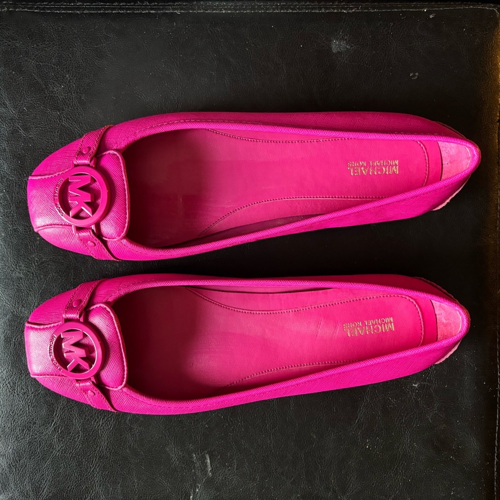 New Michael Kors Leather Flats, Size 11